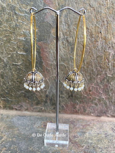 Parel (zoetwater) - oorhangers met kapje