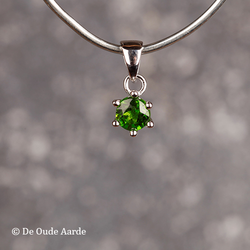 Hanger - Chroom Diopsiet - 4 mm