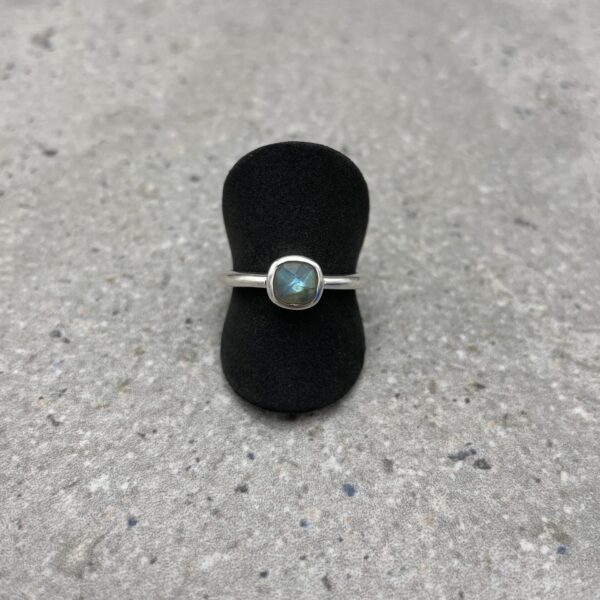 Ring - Labradoriet - facet