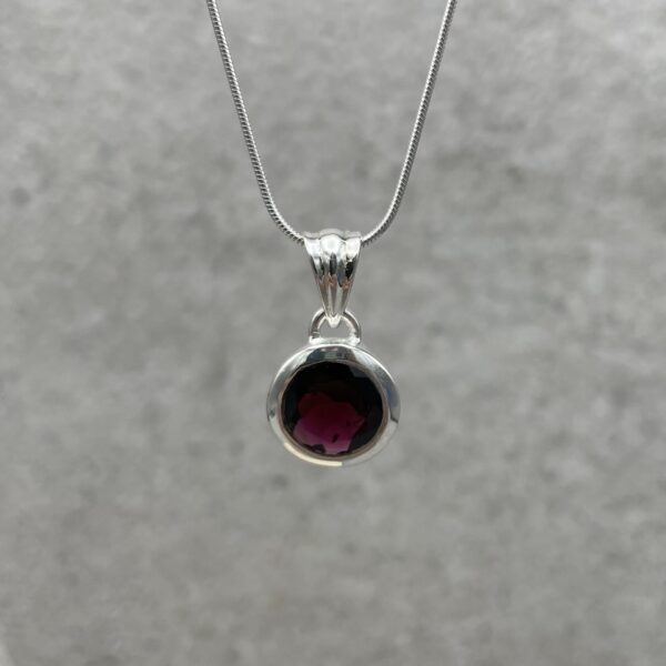 Hanger - Granaat facet