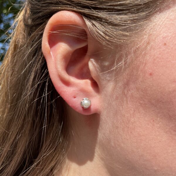 Oorstekers - ovaal - Zoetwater Parel