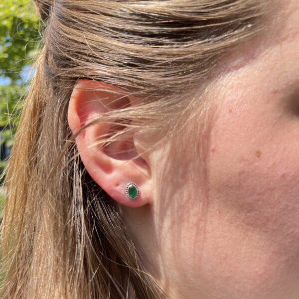 Agaat gebeitst - oorstekers - ovaal met rand